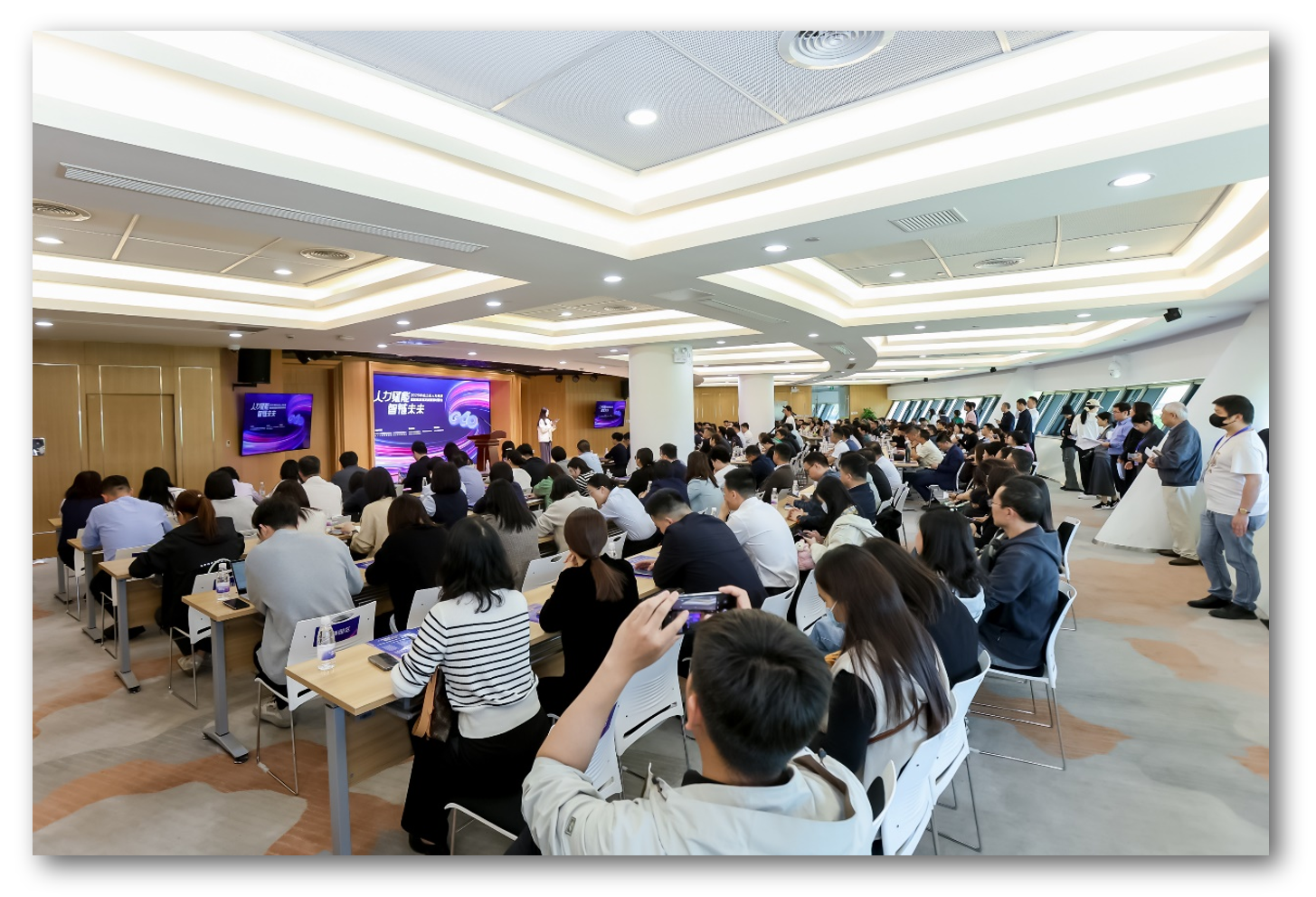 路演推介+供需对接，ag尊龙链接“AI+人力资源”助力上海松江人力资源服务业高质量发展